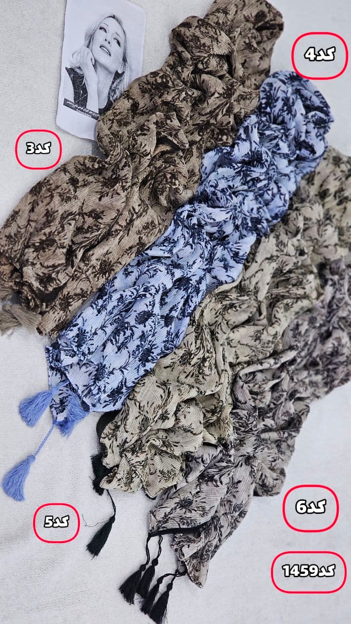 شال نخی پارچه وارداتی منگوله دار طرح گل گلی کد1459 — تصویر ۷
