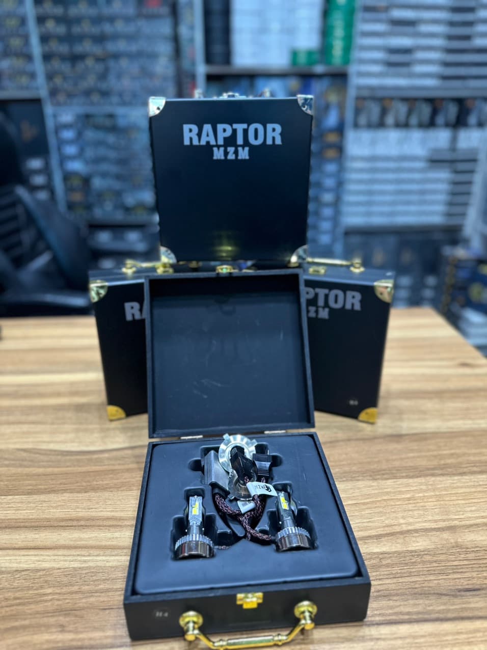 هدلایت مدل RAPTOR برند MZM پایه H4 — تصویر ۳