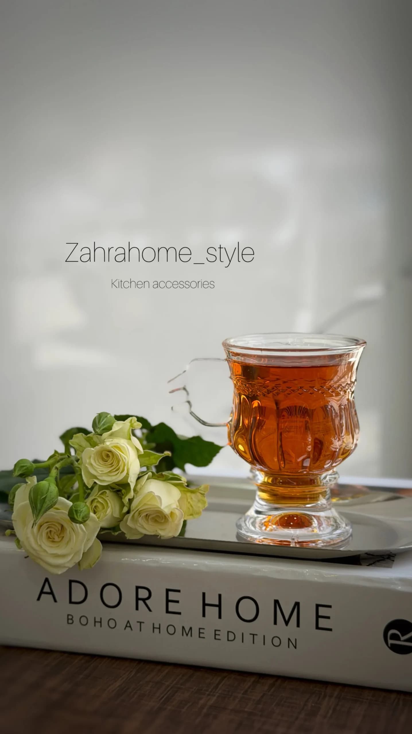 لیوان پایه دار لوکس