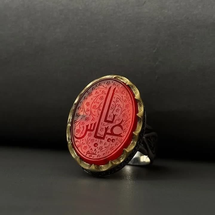 انگشتر مردانه عقیق سرخ خطی ذکر یا عباس کد 3652 — تصویر ۲