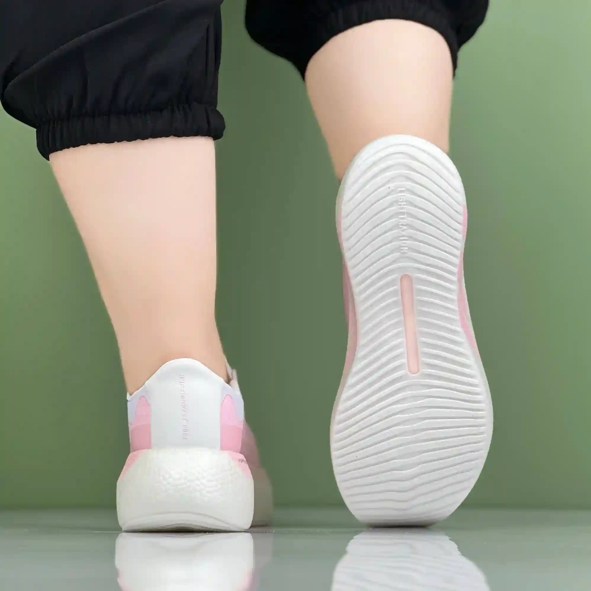 کتونی آدیداس هایپر بوست adidas boost زنانه ۲۰۲۶ کد ۱۶۴۱ — تصویر ۳
