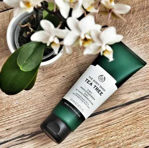 شوینده و اسکراب و ماسک سه کاره تی تری بادی شاپ tea tree the body shop حجم 125 میل — تصویر ۶