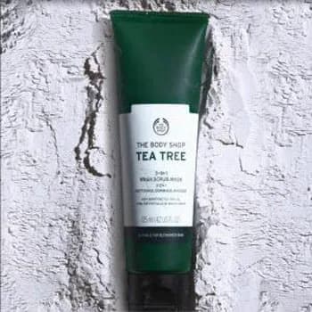شوینده و اسکراب و ماسک سه کاره تی تری بادی شاپ tea tree the body shop حجم 125 میل — تصویر ۵