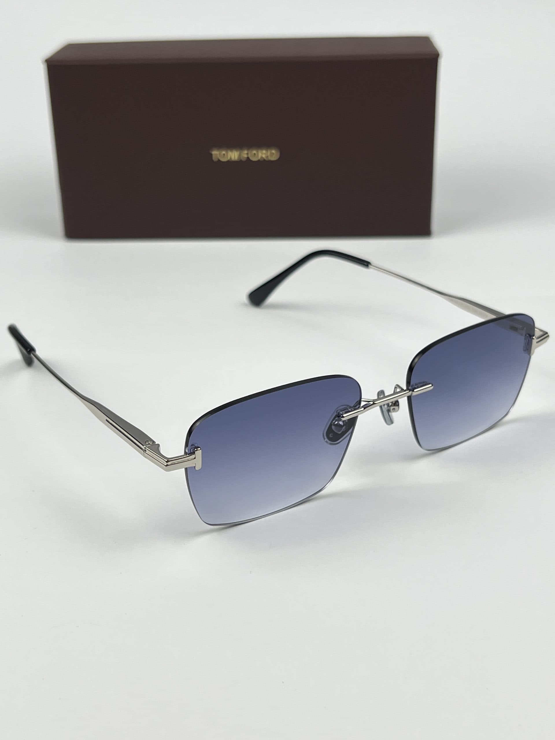 TOM FORD MODEL TF1354 SUNGLASSES عینک آفتابی تامفورد مدل TF1354 — تصویر ۴