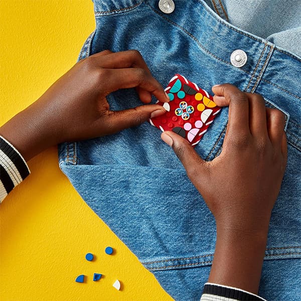 لگو Dots مدل Mickey Mouse Stitch-on Patch 41963 — تصویر ۳