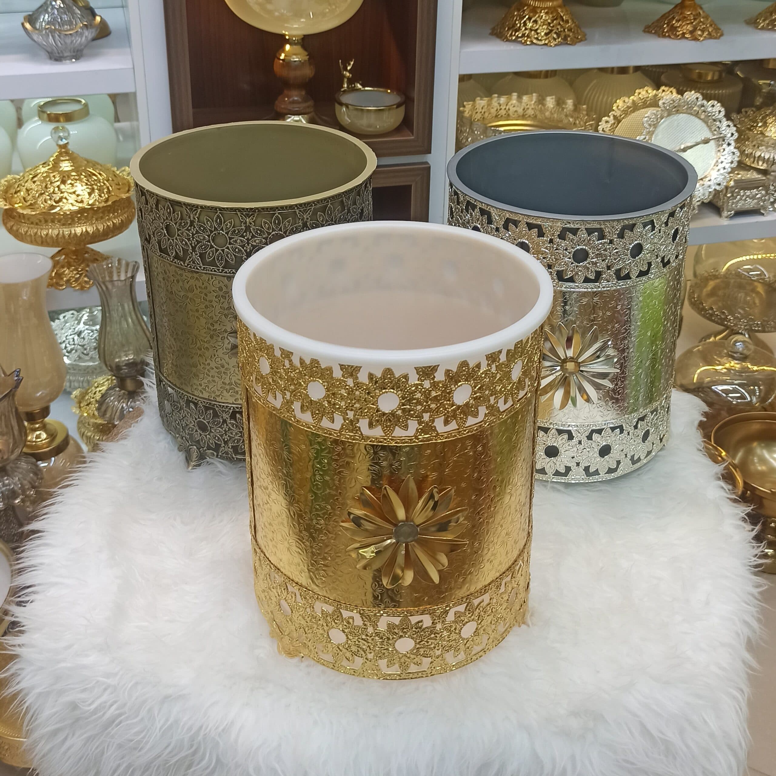 سطل و جا دستمال کاغذی پیوتر نگین دار کامنا مدل 13144995 — تصویر ۳