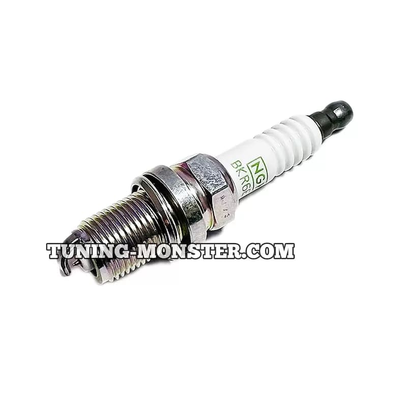 شمع سوزنی پایه کوتاه NGK پلاتینیوم BKR6E-GP چین — تصویر ۲