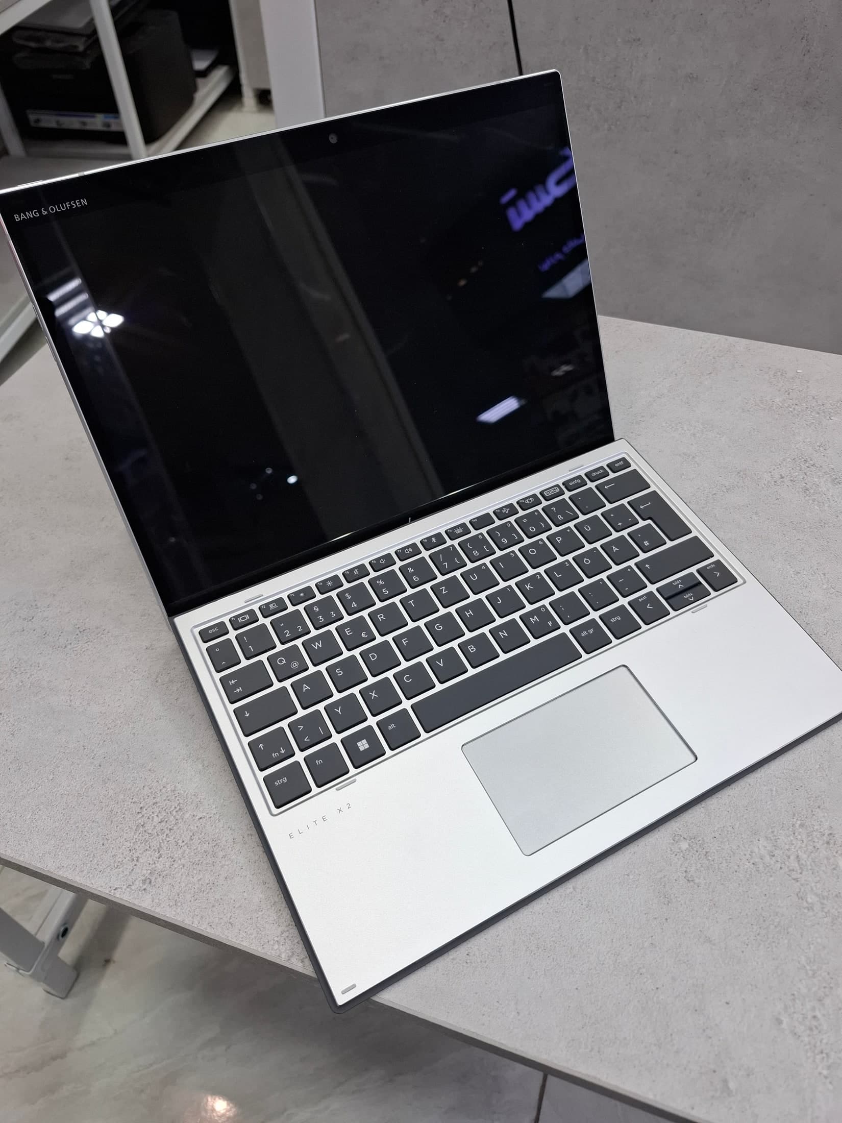 Hp 13 اینچ مدل Elite x2 G8 16GB 256GB — تصویر ۲