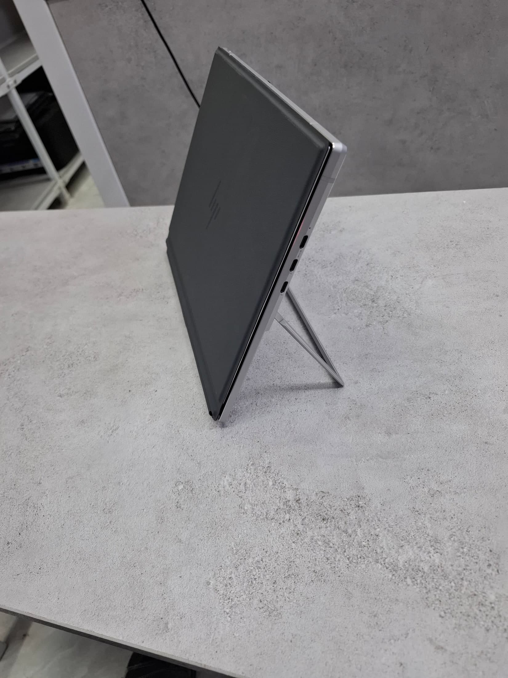 Hp 13 اینچ مدل Elite x2 G8 16GB 256GB — تصویر ۳