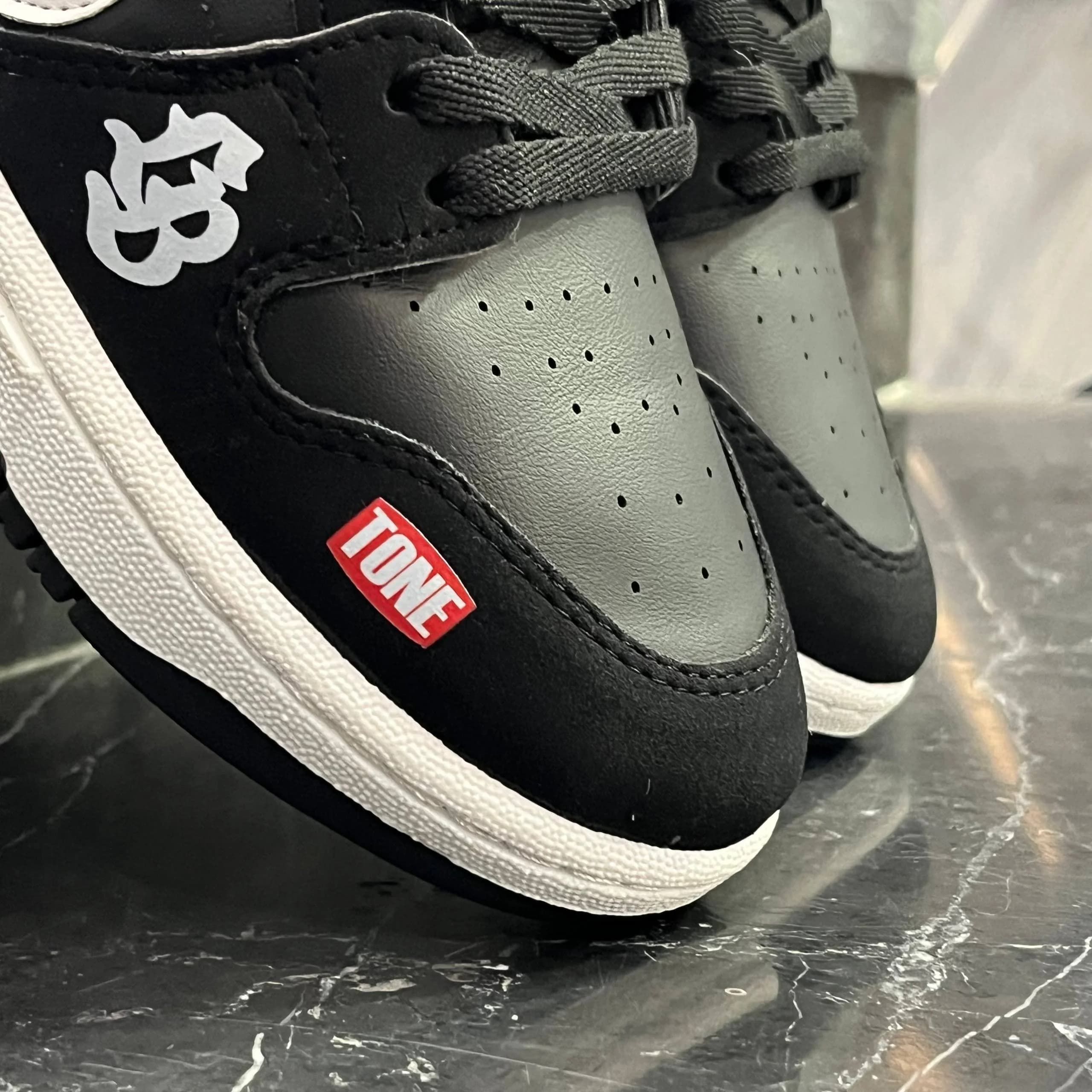 کفش کتانی مردانه SB کوکاکولا Nike SB — تصویر ۳