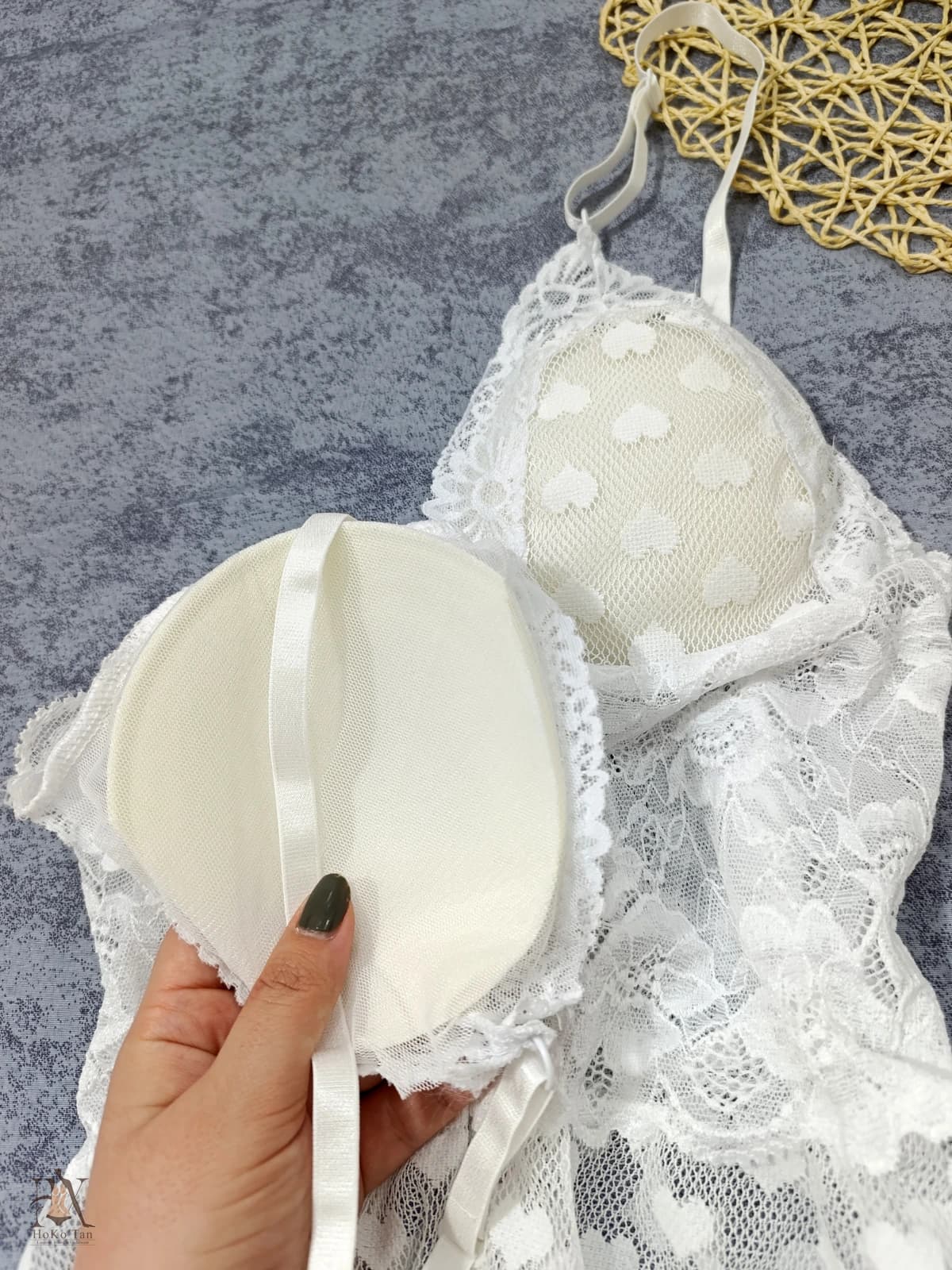 کاستوم عروس کاپدار فانتزی سفید برند anahel کد 106 — تصویر ۵