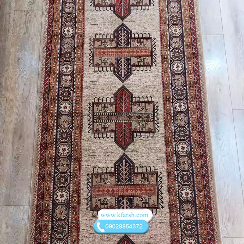 فرش کناره طرح سنتی زمینه بژ 700شانه — تصویر ۳