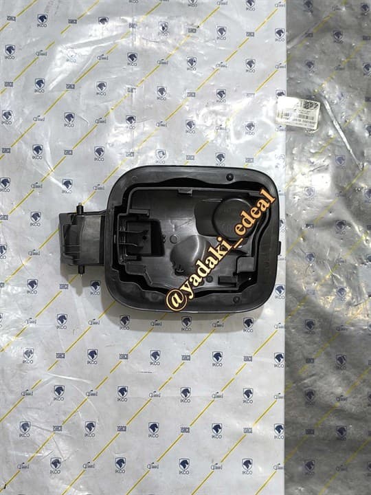 دیاق نگهدارنده درب ورودی باک بنزین تارا پایه نگهدارنده گلویی باک تارا لولای نگهدارنده درب باک تارا اصلی