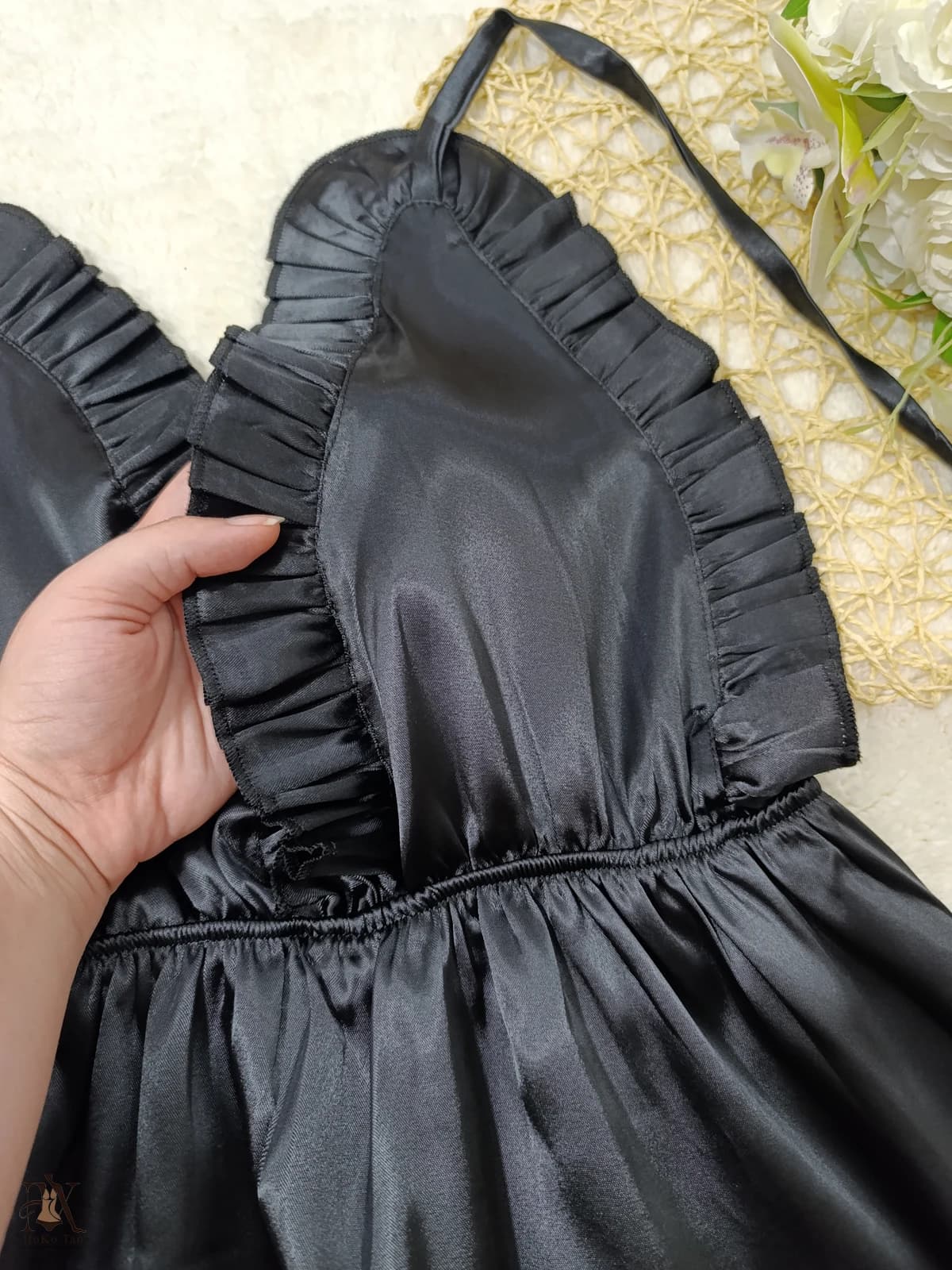 لباس خواب ساتن عروسکی کوتاه مشکی سلنا کد 97 — تصویر ۳