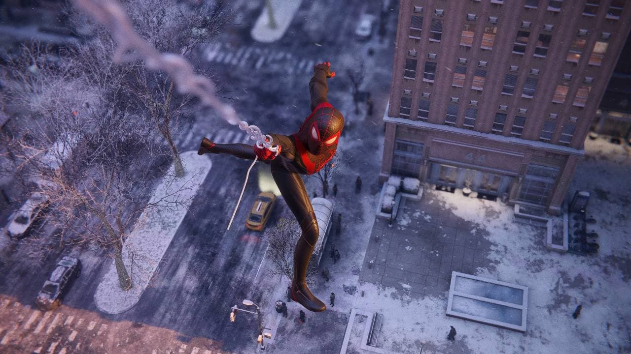 دیسک بازی Spiderman: Miles Morales برای PS4 — تصویر ۳