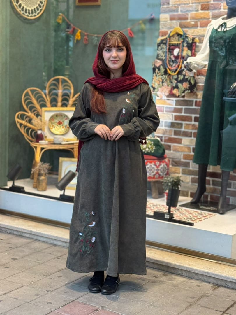 پیراهن پرنده یشمی