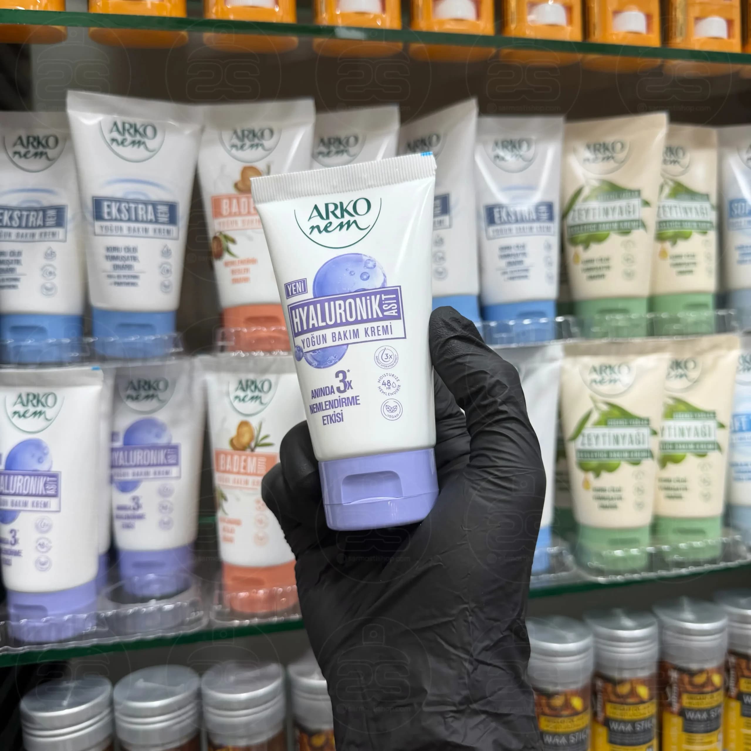 کرم مرطوب کننده تیوپی آرکو نم حاوی هیلارونیک اسید 60 میل — تصویر ۲