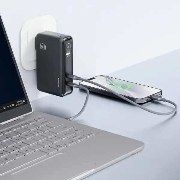 پاوربانک و شارژر دیواری 10000 هزار 67 وات گرین لاین مدل Green Lion Energix — تصویر ۴