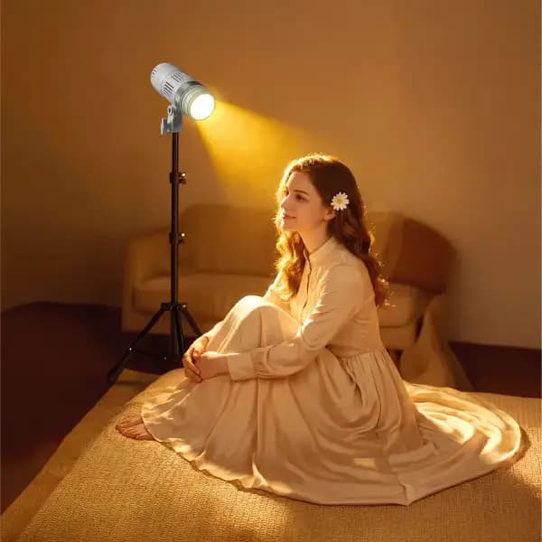 چراغ نورپردازی LED قابل حمل پرودو مدل Porodo Lifestyle Cannes Vision PDYM80RROWH — تصویر ۲