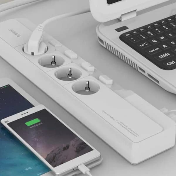 چند راهی 4 خانه اوریکو OSJ-4A5U-EU با کابل 1.5 متری + شارژر USB — تصویر ۲