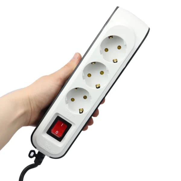 چند راهی 3 خانه ارت دار پارت الکتریک PE8762 با کابل 5 متری — تصویر ۳