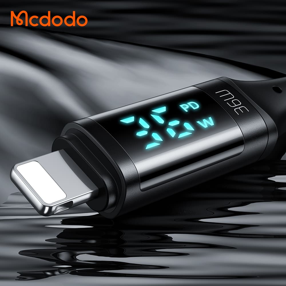 کابل شارژ و انتقال داده تایپ سی به لایتنینگ مک دودو مدل MCDODO CA-1030 دارای نمایشگر دیجیتال طول 120 سانتيمتر — تصویر ۴