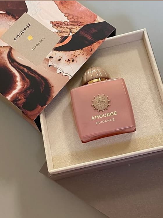 عطر ادوپرفیوم زنانه لوزی مدل آمواج گایدنس حجم ۵ میلی لیتر — تصویر ۸