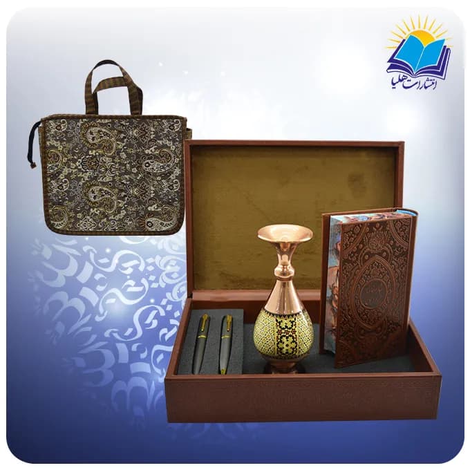 گزیده شاهنامه پالتویی چرم با گلدان خاتم 16 و خودكار و روان نویس با ساک ترمه هدیه (كد90293)
