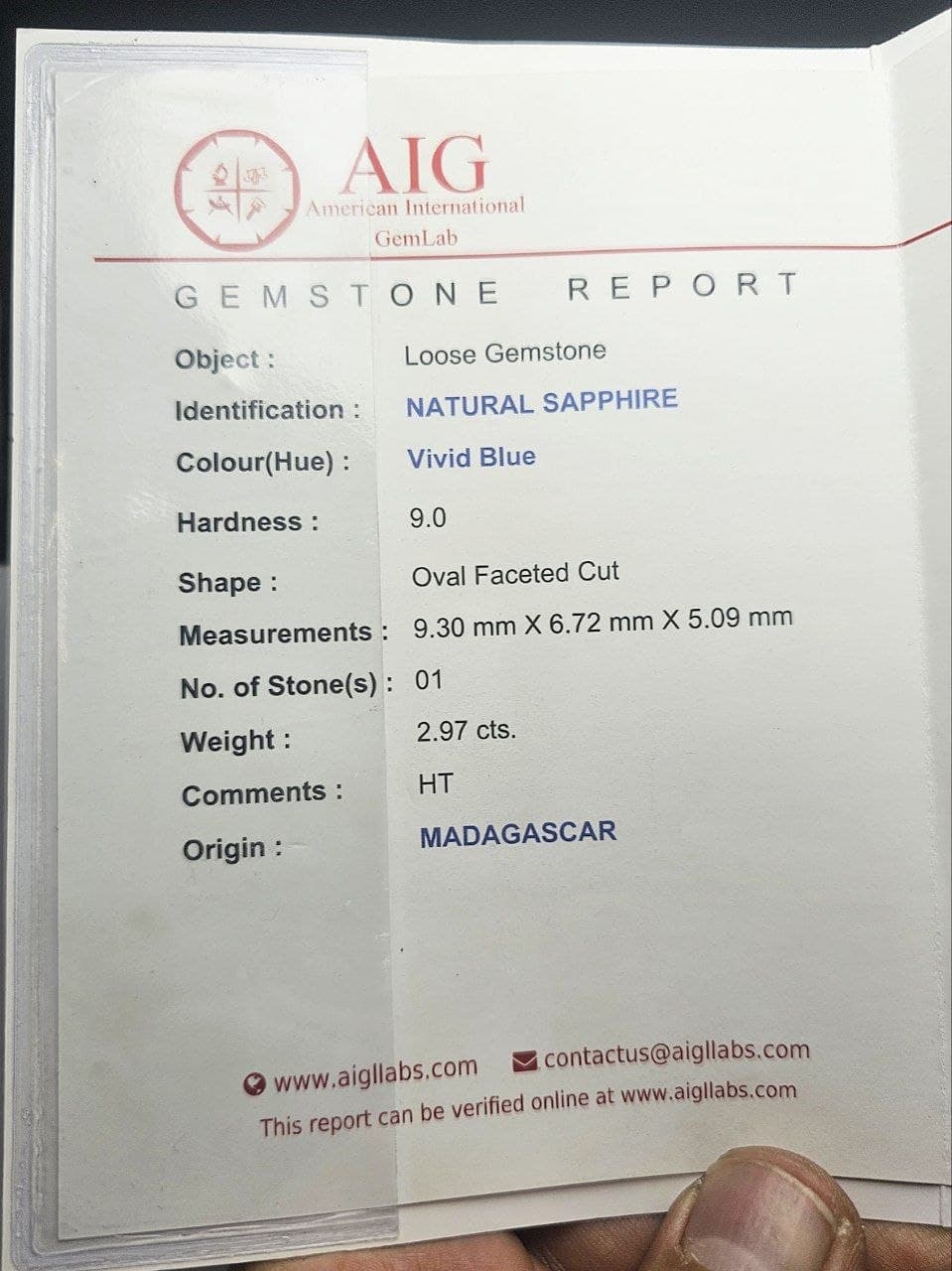 نگین زیبا و پاک یاقوت کبود اصلی ماداگاسکار — تصویر ۴