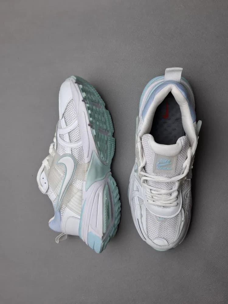 کتونی نایک وی تو کی زیره ایویا نرم و سبک(nike v2k)مردانه وزنانه سفید ابی کد ۱۸۳ — تصویر ۳