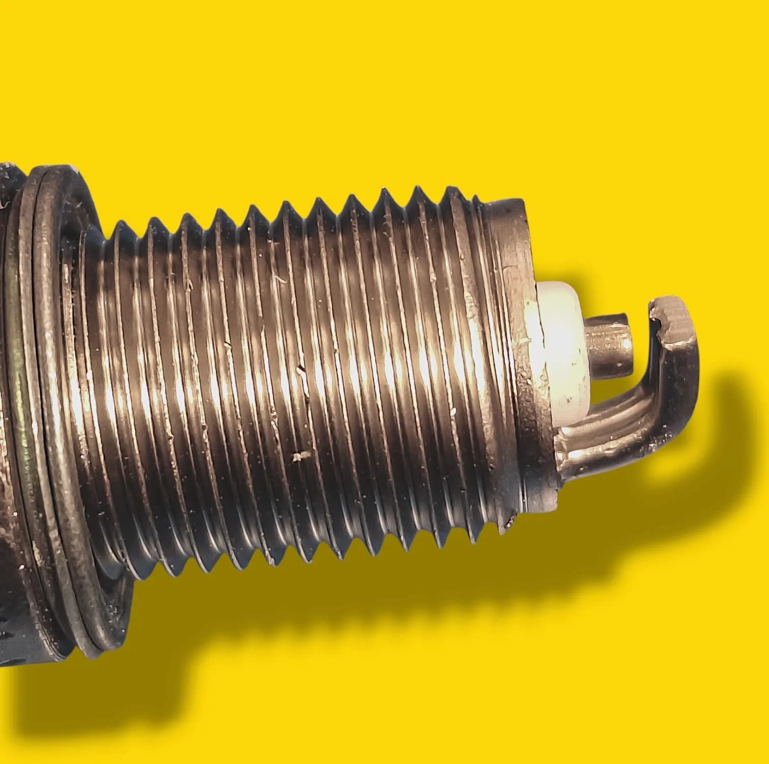 شمع خودرو مدل K5RTC Torch پایه کوتاه مناسب برای پژو 405 ، پژو پارس بسته 4 عددی — تصویر ۲