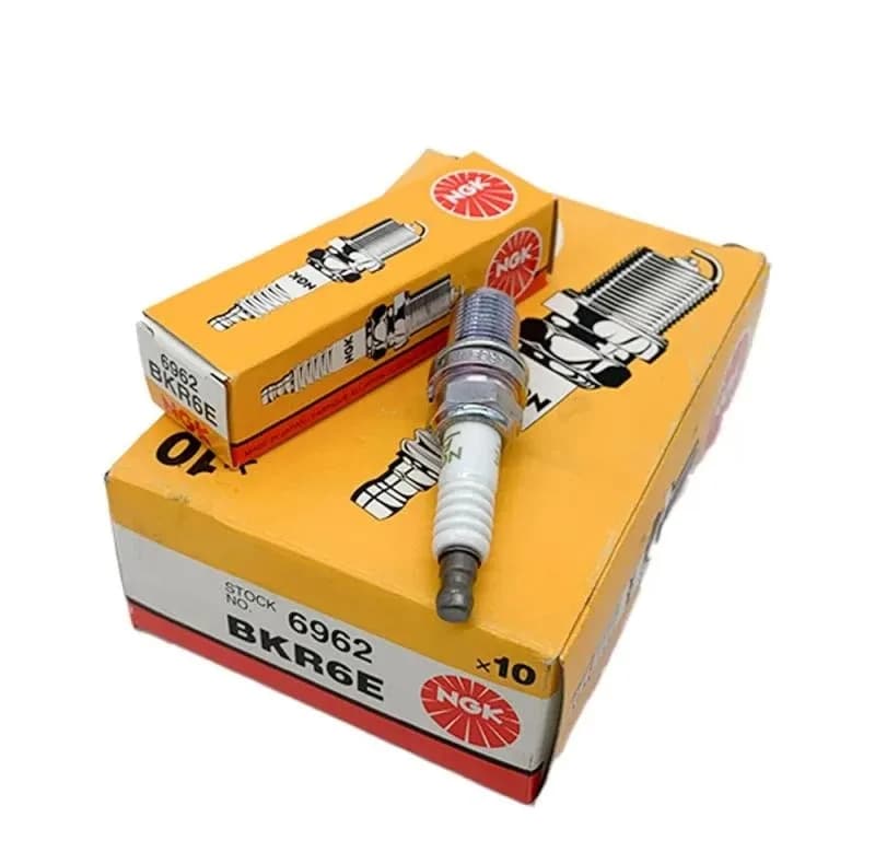 شمع خودرو ان جی کی مدل BKR6E-6962 تک پلاتین پایه کوتاه مناسب برای پراید بسته 4 عددی — تصویر ۲