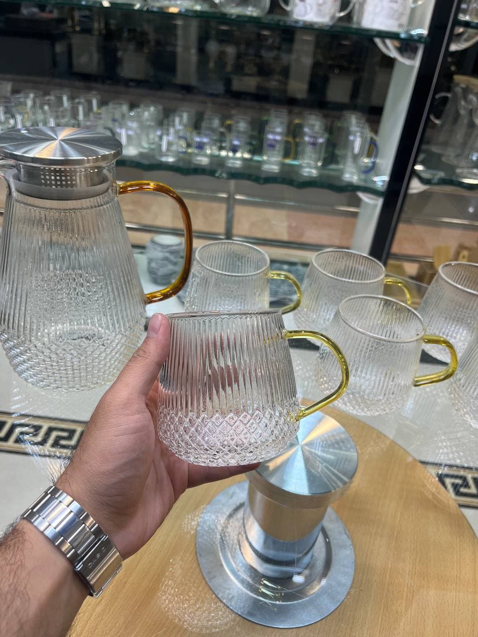 پارچ و لیوان راه راه دسته عسلی — تصویر ۶