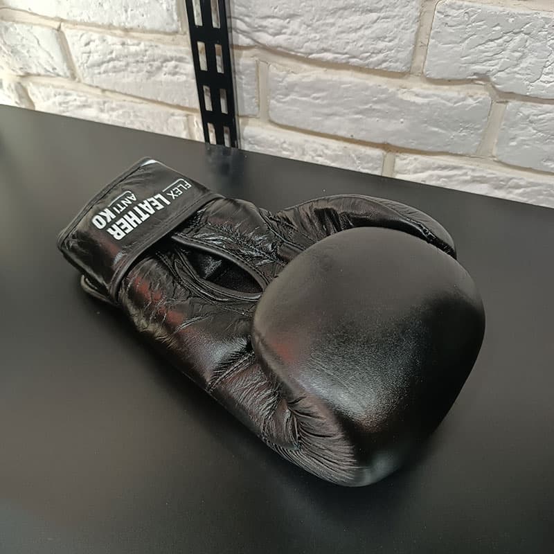 دستکش بوکس Clinch کد ANTI K0 (سایز 12OZ) — تصویر ۴