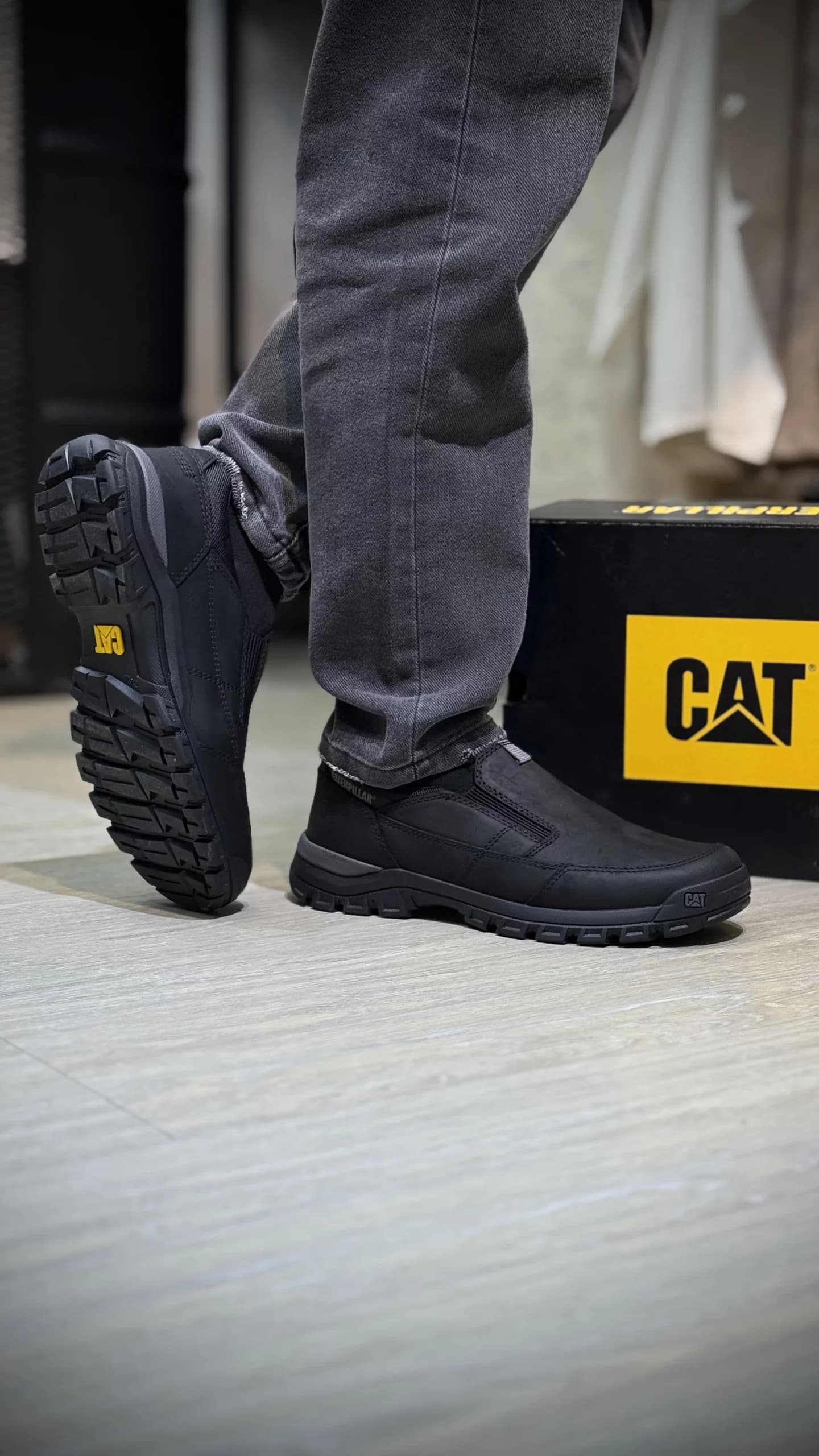 کفش مردانه کاترپیلار Caterpillar Threshold Slip On P726052 — تصویر ۲