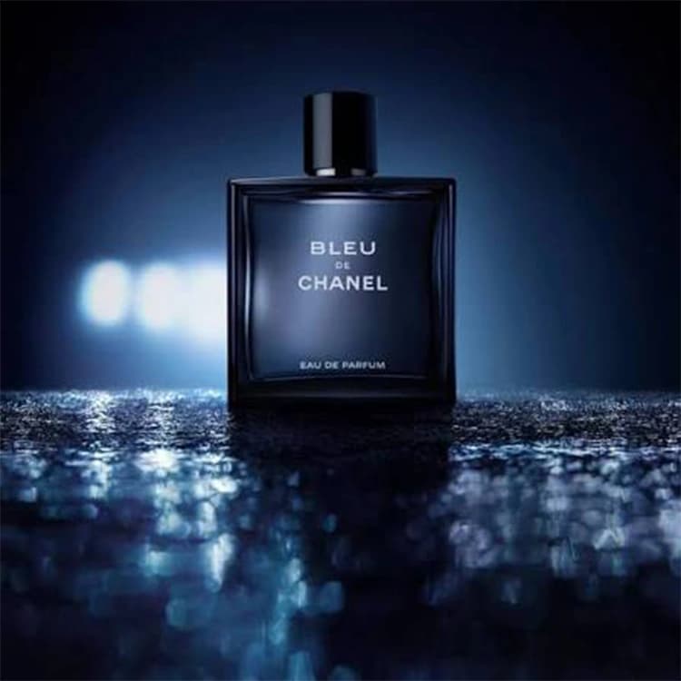 ادوپرفیوم مردانه Chanel Bleu de Chanel — تصویر ۵