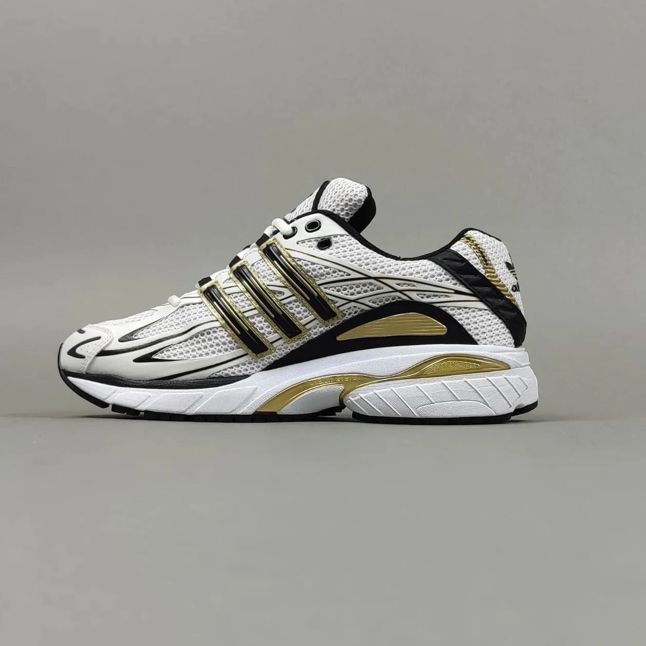 کتونی رانینگ آدیداس adidas adistar cushion — تصویر ۸