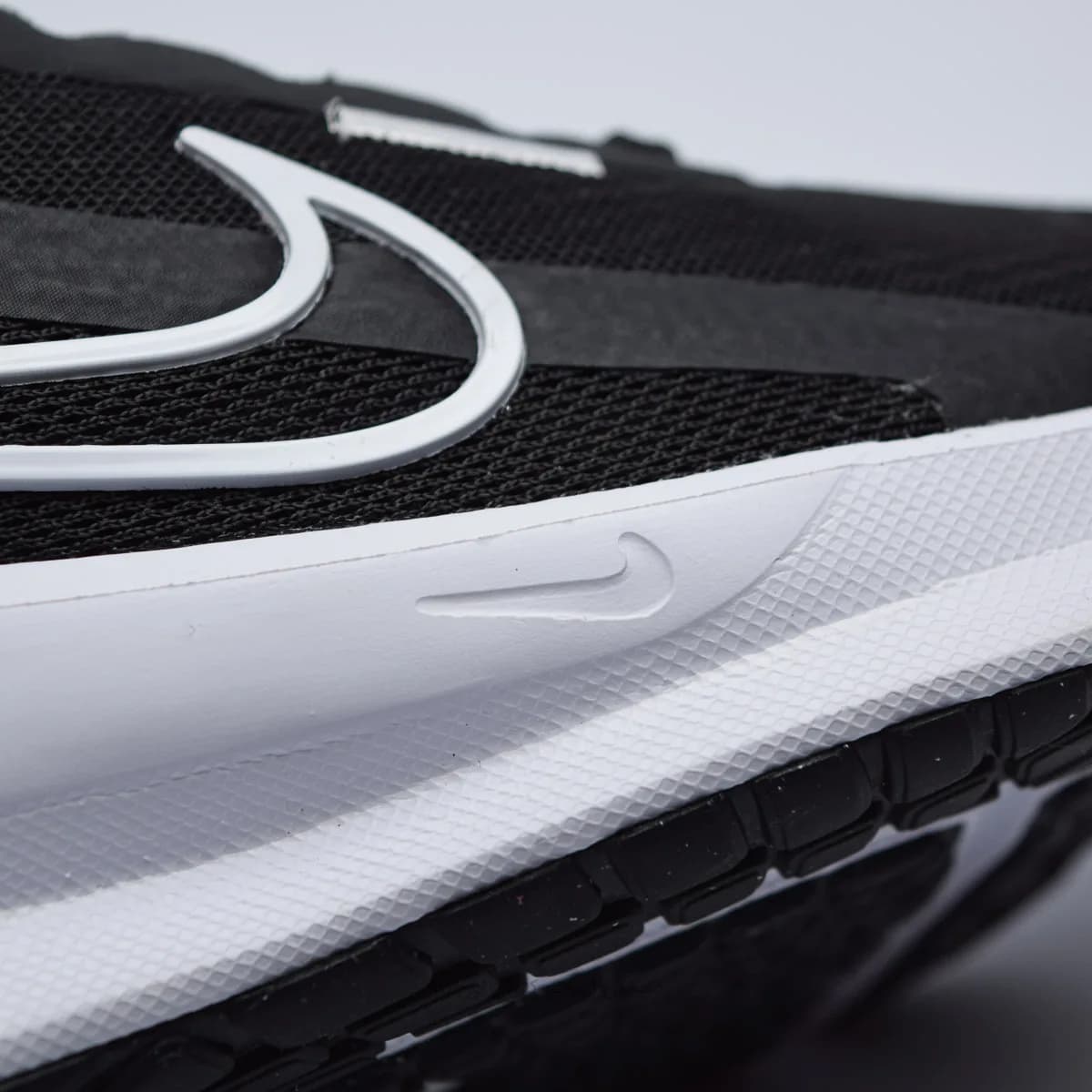 کتونی Nike مدل Downshifter 13 – FD6454-001 — تصویر ۶