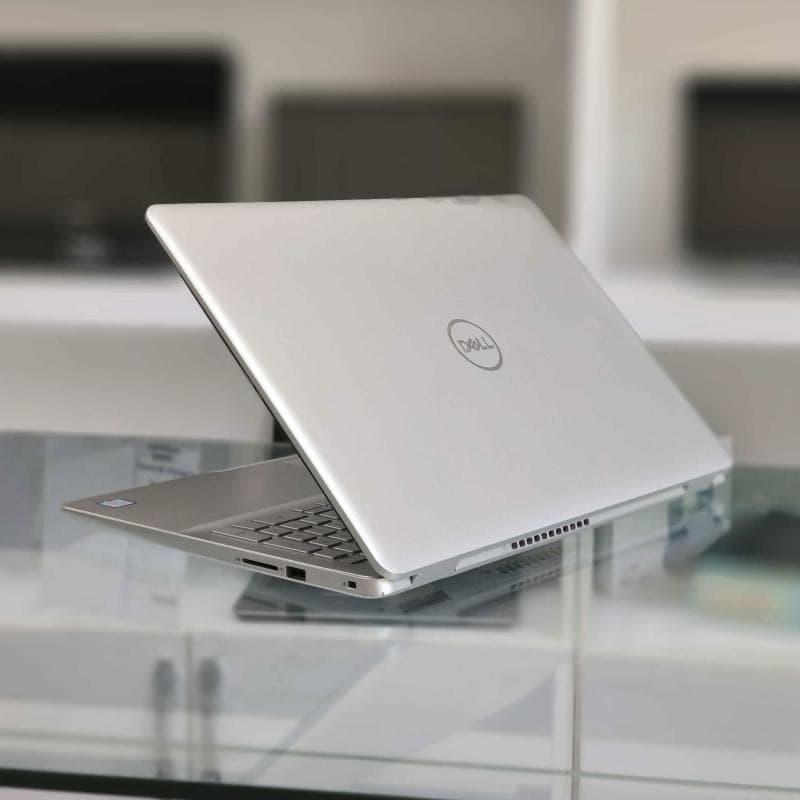 لپتاپ Dell Inspiron 5584 | Core i7-8565U | 8GB RAM | 256GB SSD — تصویر ۳