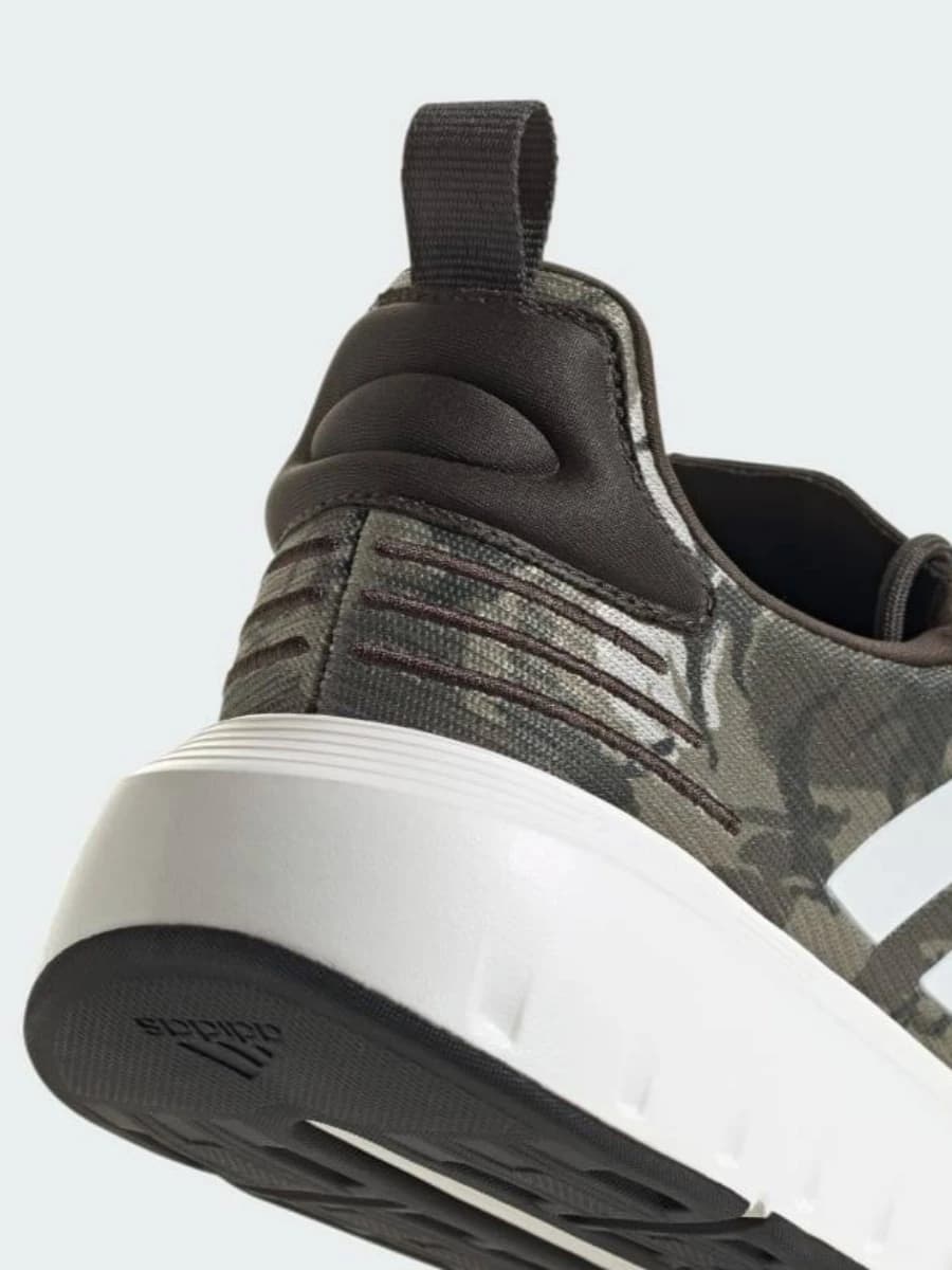 کتونی آدیداس مدلAdidas Swift Run 23 — تصویر ۴