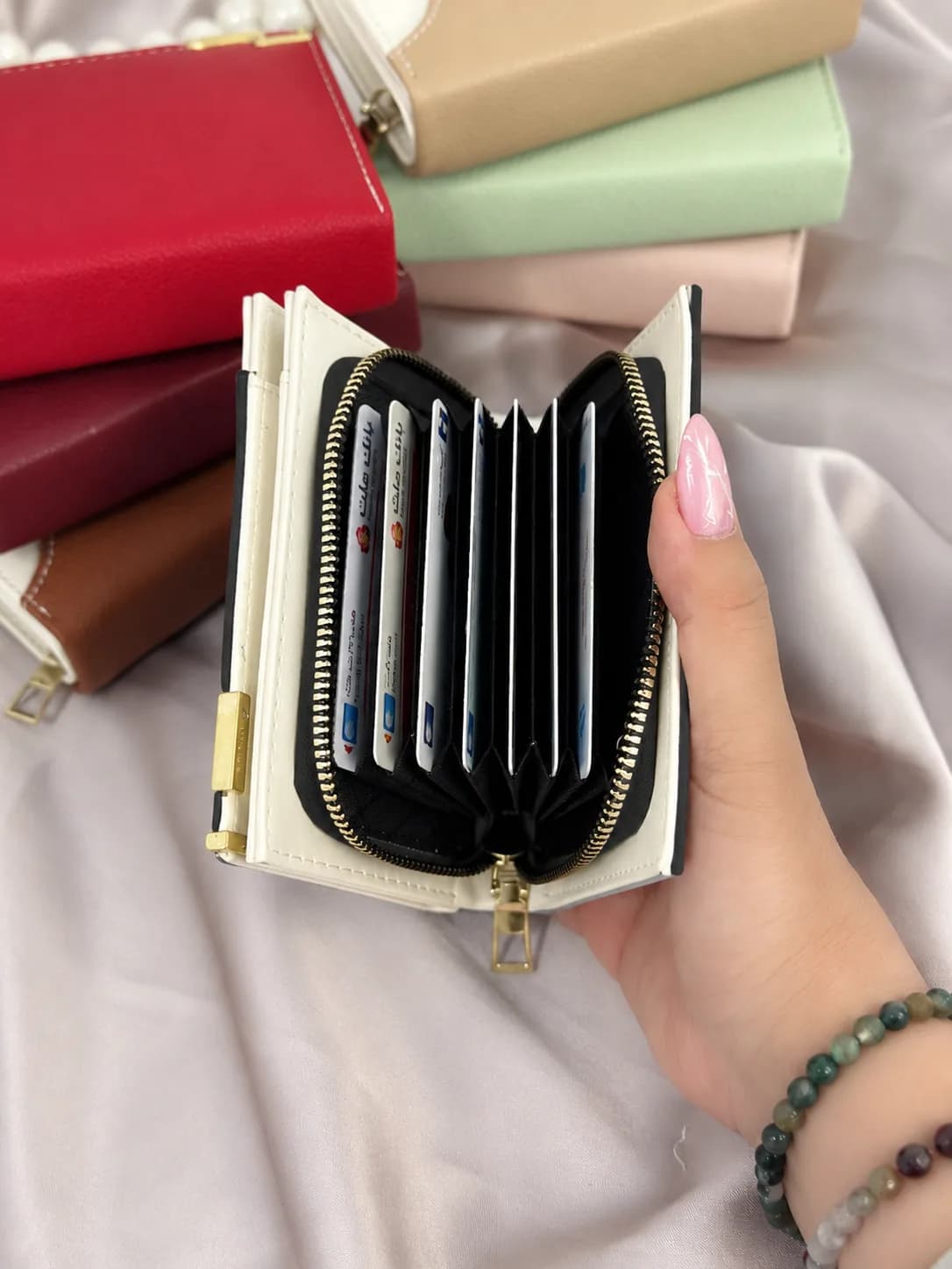 کیف پول زنانه زهدار زیپدار ۹ جاکارتی — تصویر ۳