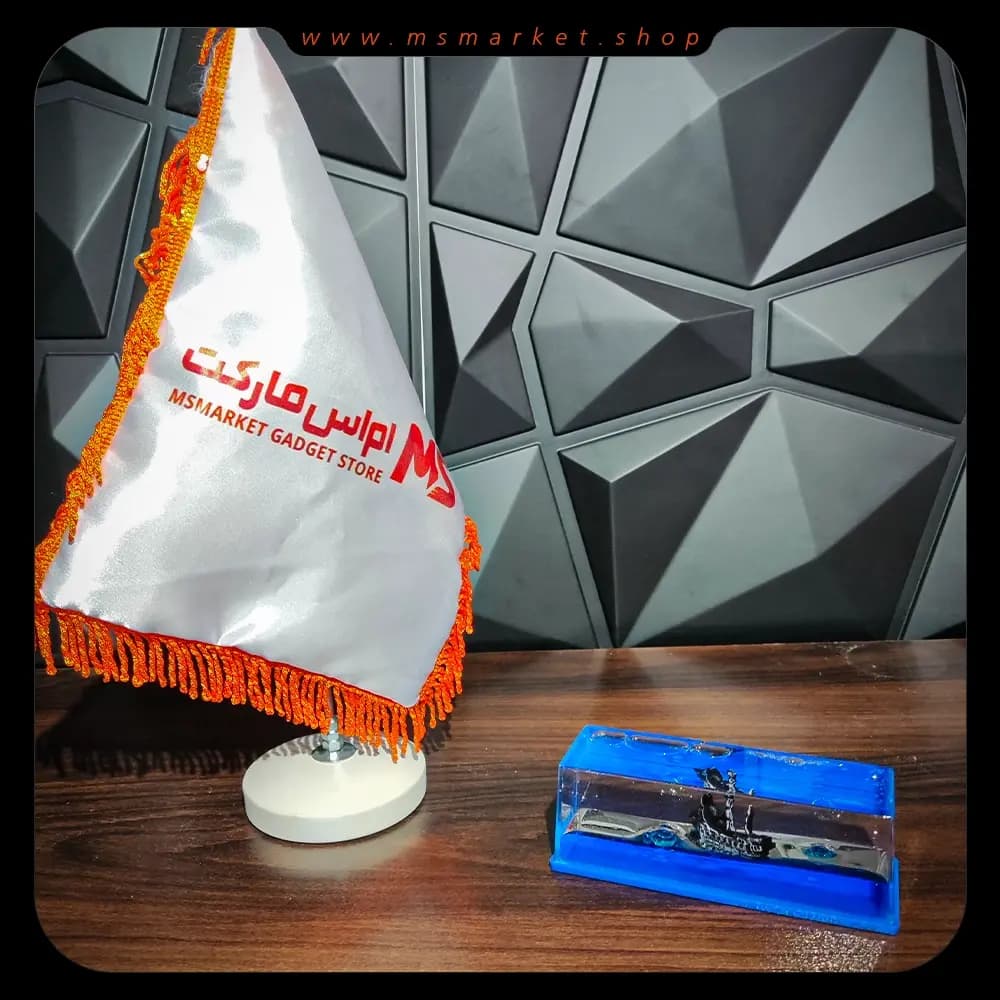 دکوری رو داشبوردی طرح کشتی معلق کوه یخ — تصویر ۳