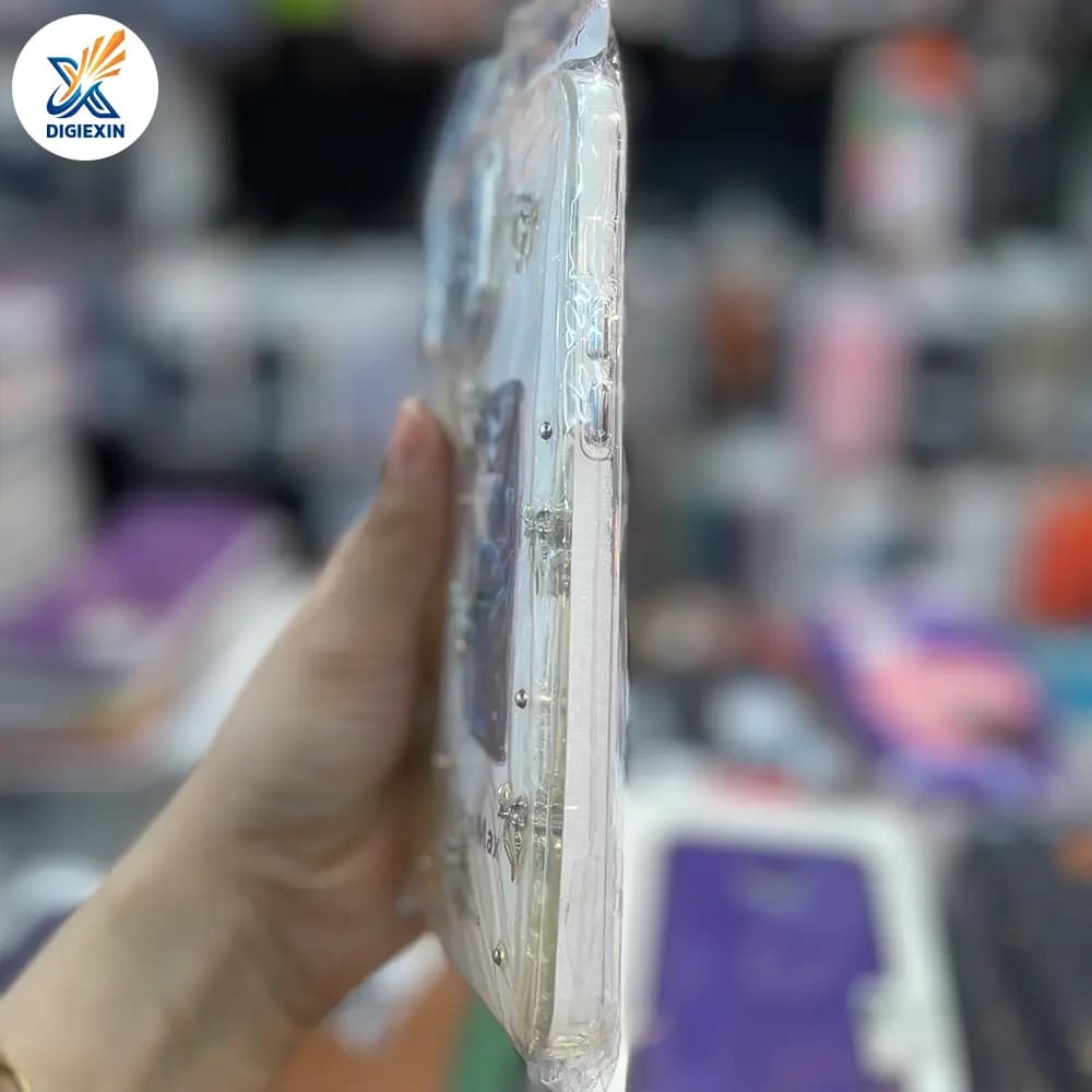 کاور شفاف طرحدار مناسب برای آیفون 13 پرومکس — تصویر ۴