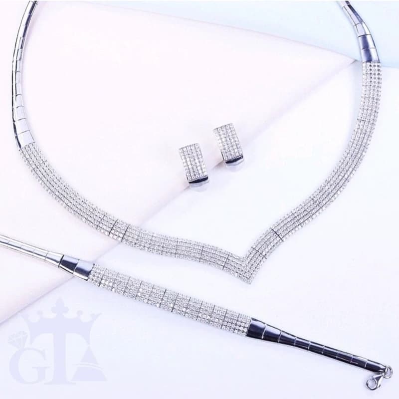 سرویس تنیسی نقره 4 ردیفه عیار 925 اصل آبکاری طلاسفید دقیقا مشابه نمونه طلا همراه با فاکتور
