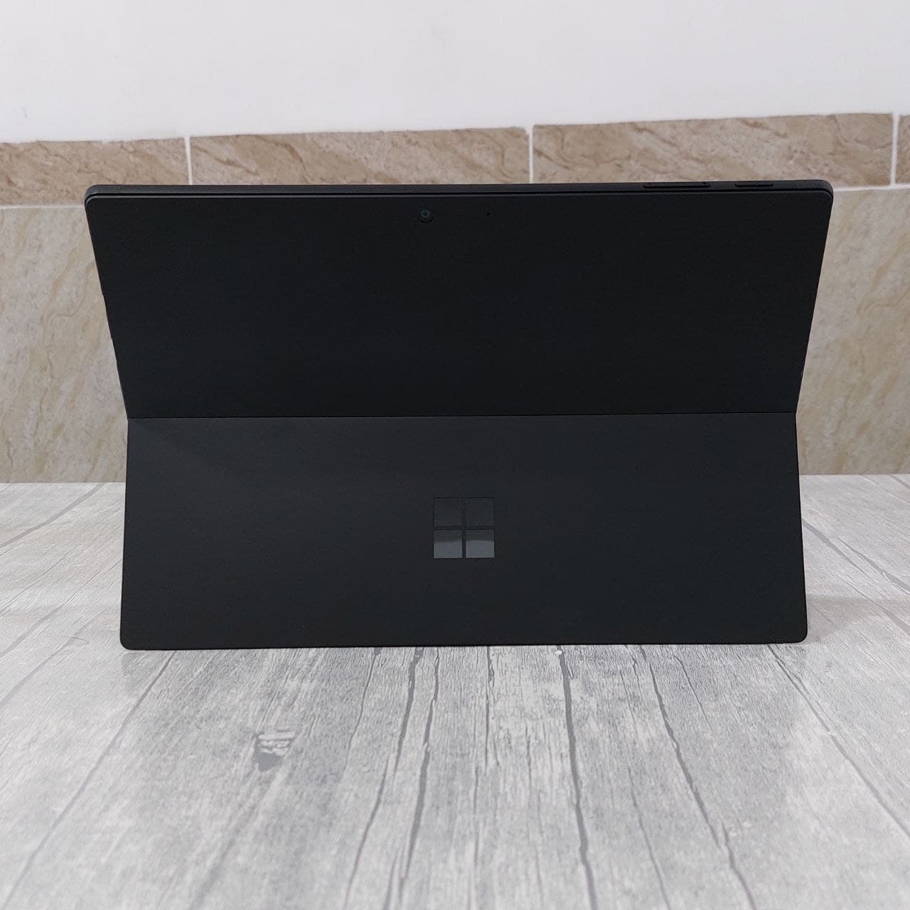 لپ تاپ استوک Microsoft Surface Pro 6 | Core i7-8650U | 8 GB Ram LPDDR3 | SSD 256 GB | VGA Intel UHD 620 | Display 12.3 Touch — تصویر ۶