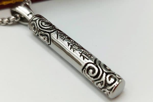 گردنبند استیل طرح خاص