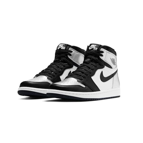 کتونی نایک ایرجردن 1 نقره ای Air Jordan 1 Silver Toe — تصویر ۳