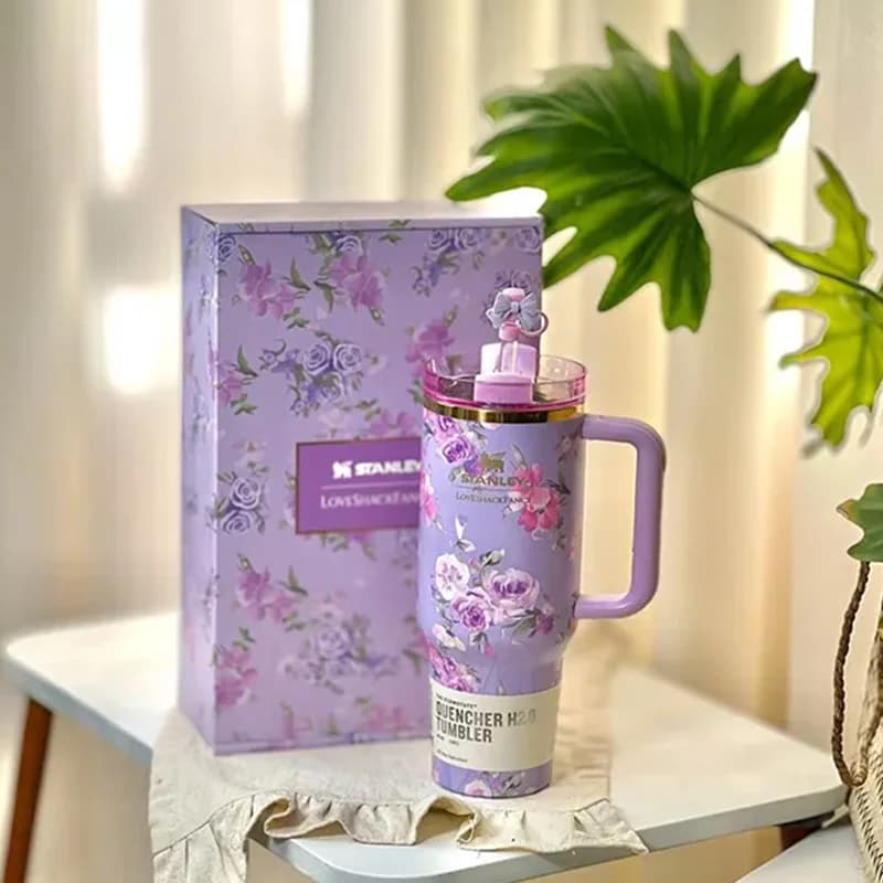 ماگ استنلی Quencher H2.0 طرح گل بنفش با دسته و نی | 1.18 لیتری