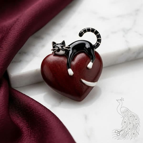 گل سینه فلزی طرح قلب