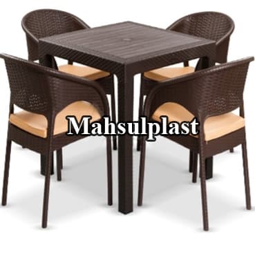 ست میز و صندلی 4 نفره حصیر بافت با تشک 992 323